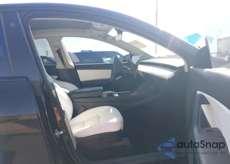 2021 Tesla Model Y Long Range Dual Motor All-Wheel Drive from USA, damaged, VIN 5YJYGDEE0MF187161